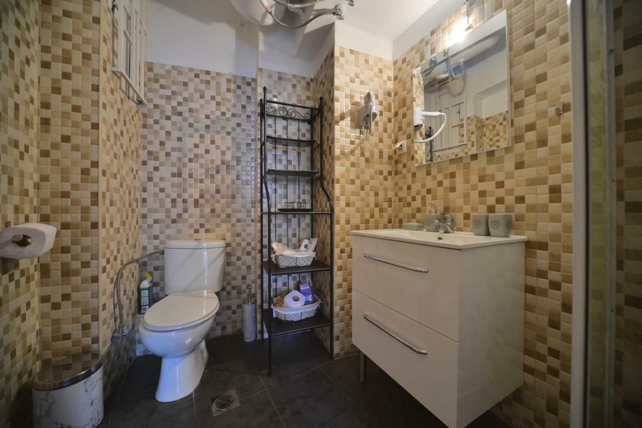 Unique Moments Apartment Атина Екстериор снимка