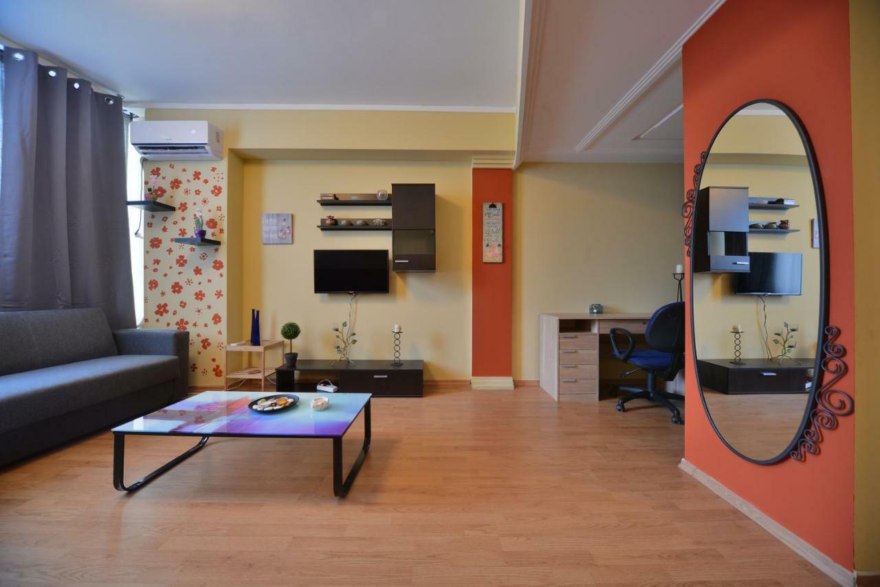 Unique Moments Apartment Атина Екстериор снимка